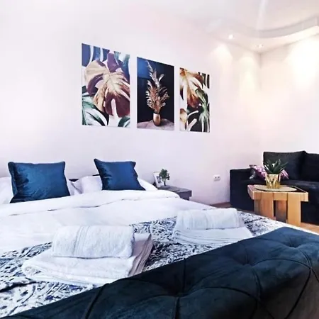 Cozy Near Saint Sava Temple Apartment *